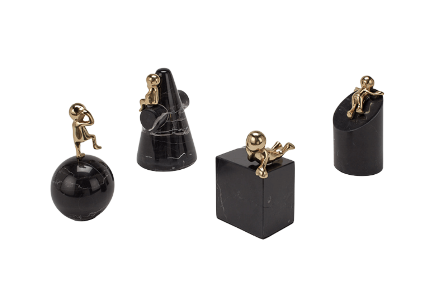 Figura de Latón Color Dorado en Base de Mármol Negro