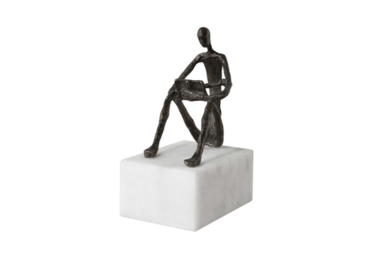 Escultura "Sit Back" de Hierro y Mármol