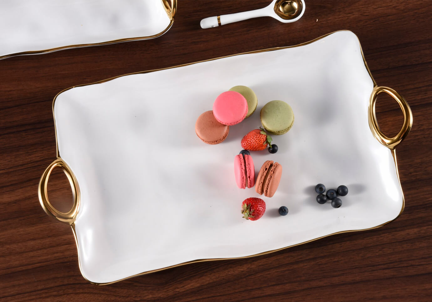 Charola de Porcelana  Rectangular Blanco y Dorado