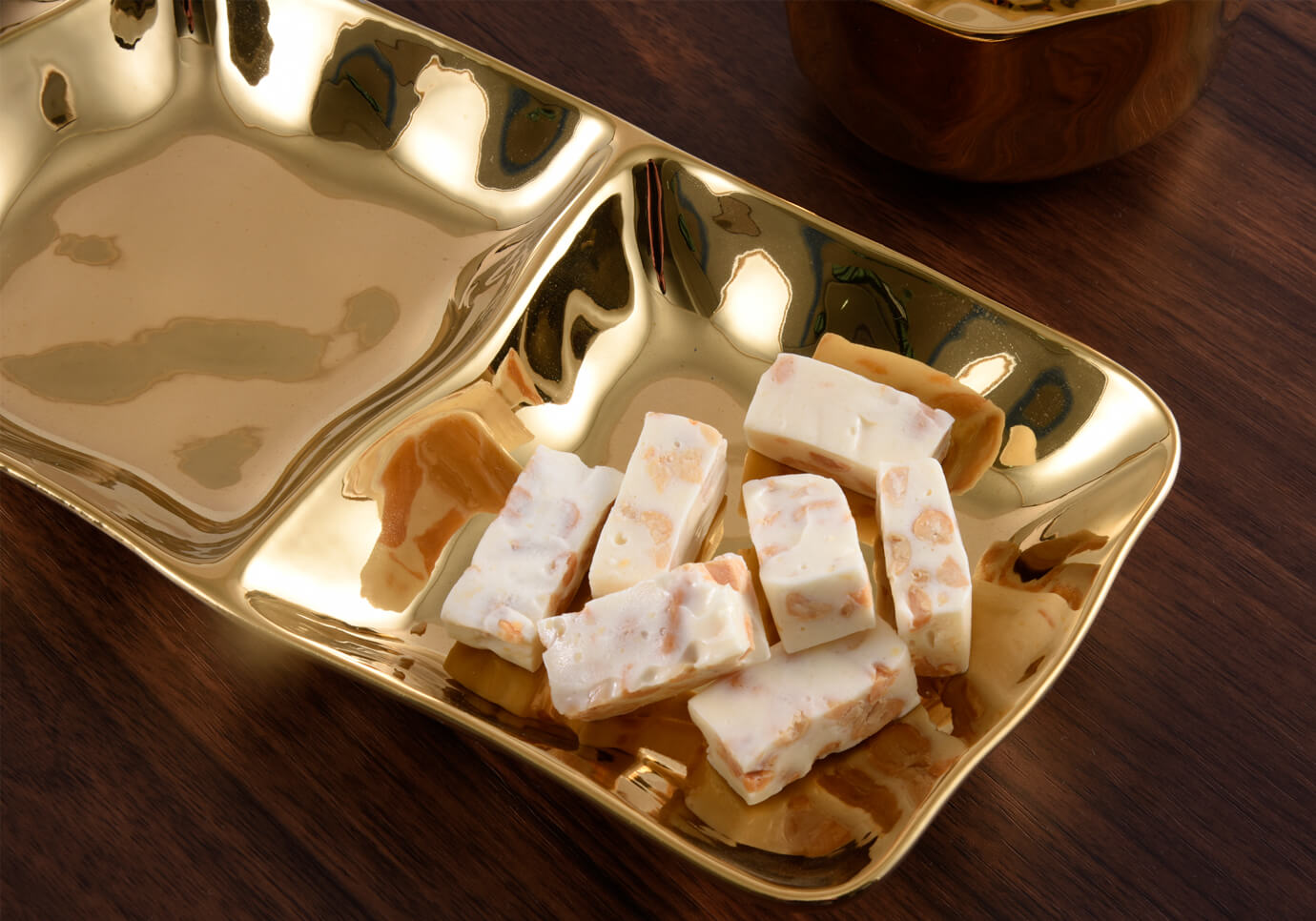 Botanero de Porcelana Rectangular Triple Dorado