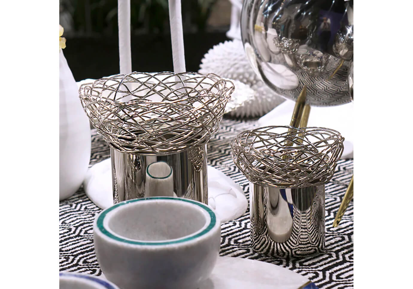 Florero/Portavela Metálica Plateado Brillante Boca Nido