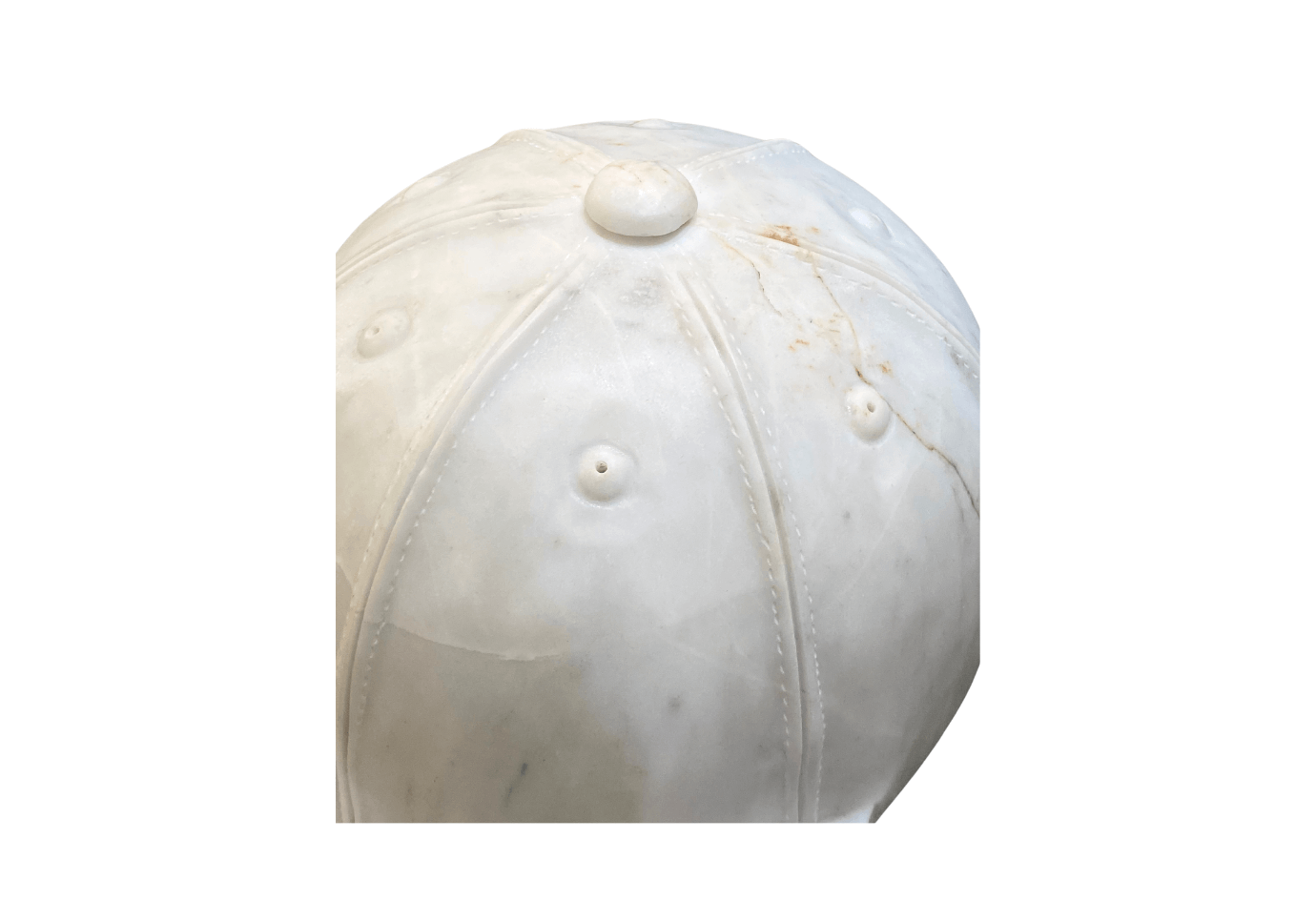 Escultura Gorra Blanca de Mármol Redonda