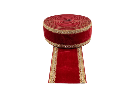 Listón de Terciopelo Rojo con Orillas En bordado Dorado y Mini Cristales