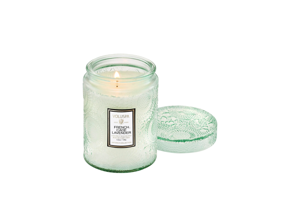 Vela Aromatica Voluspa French Cade Lavander 5.5 Oz - Simone