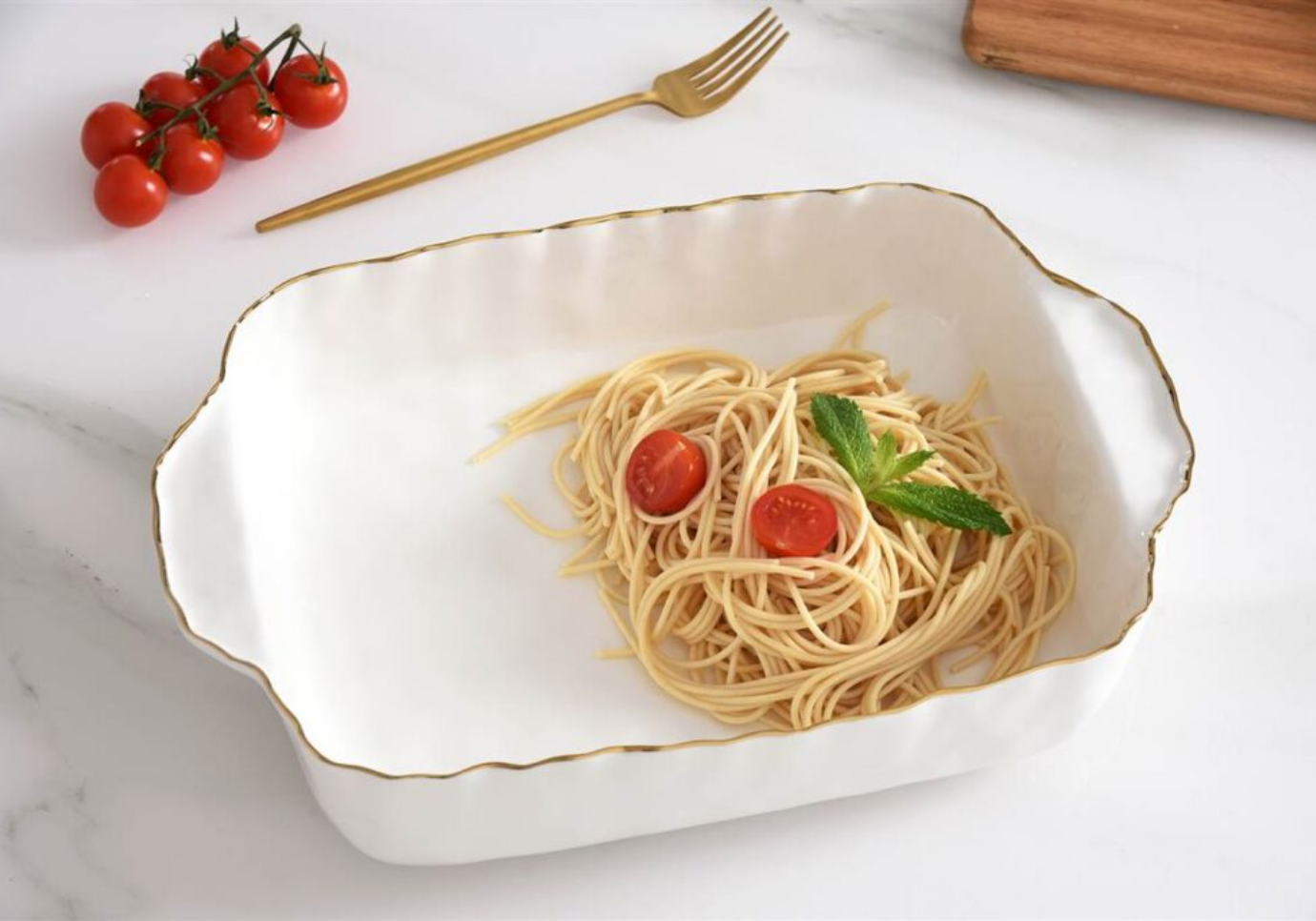 Pyrex de Porcelana Rectangular con Filo Dorado