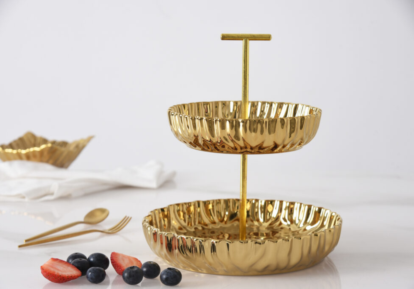 Dulcero de Dos Pisos Dorado de Porcelana