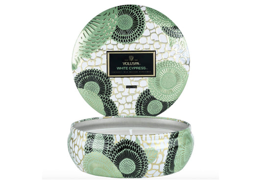 Vela Aromática Voluspa White Cypress Envase Metálico 12 Oz.