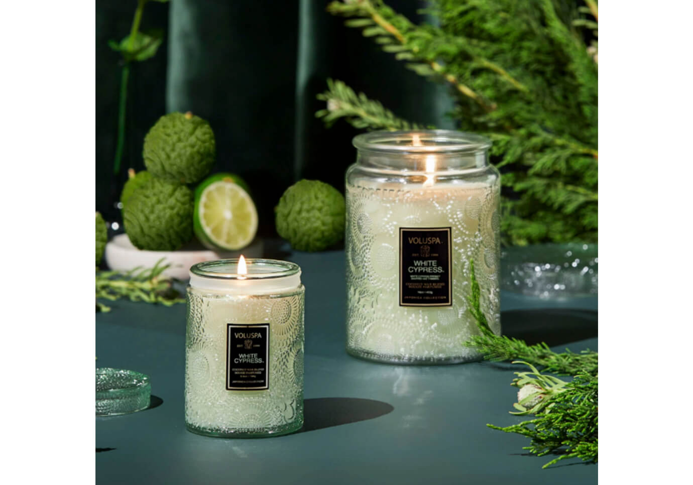 Vela Aromática Voluspa White Cypress Envase de Vidrio 5.5Oz