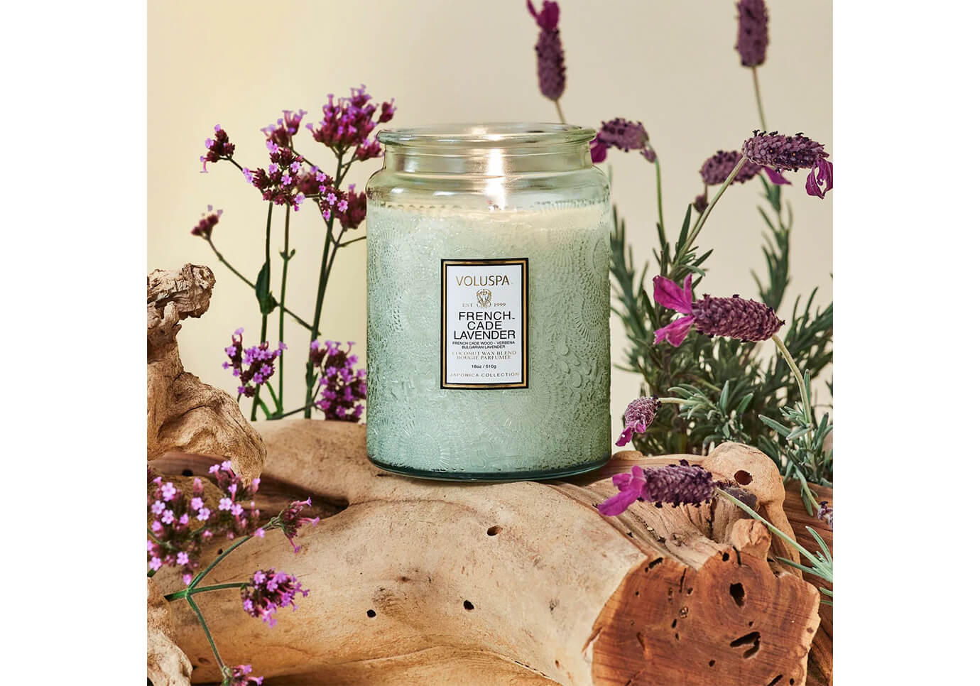 Vela Aromática Voluspa French Cade & Lavender Envase Vidrio 18 Oz - Simone