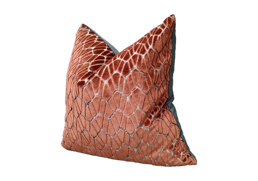 Cojín Tombo Copper Gunmetal 60 x 60